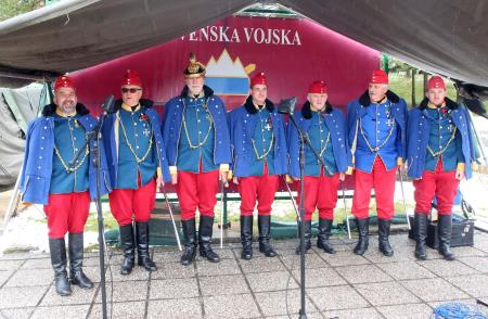 Seznanitev vojaških obveznikov s pravicami in dolžnostmi vojašnica Postojna 12 Foto Ljubo Vukelič